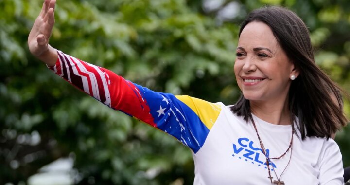 Machado pide la liberación del yerno de Edmundo González Urrutia y de "cada uno de los presos políticos" de Venezuela