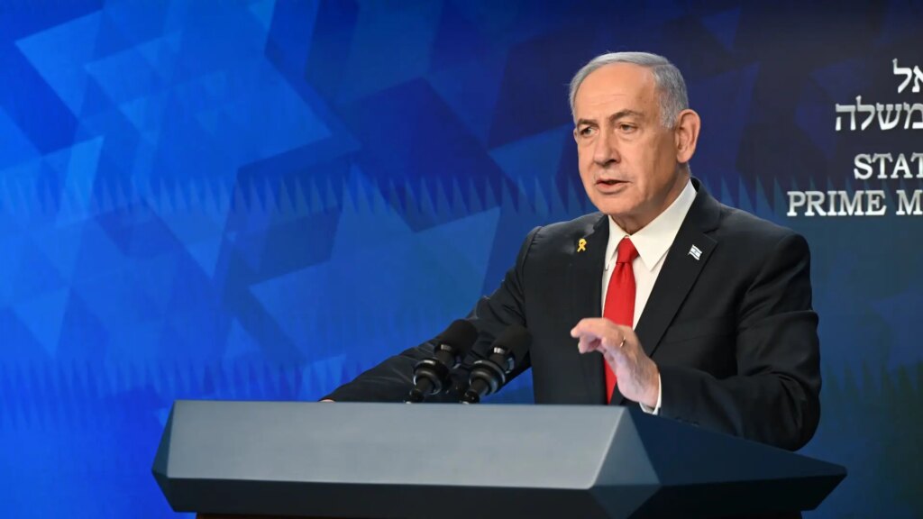 Miles de israelíes reciben mensajes de texto en un supuesto ataque psicológico de Irán: "Esta es su última oportunidad de salvarse"
