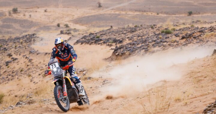 Canet aprovecha la sanción de un rival para ganar la primera etapa del Dakar y retener el liderato