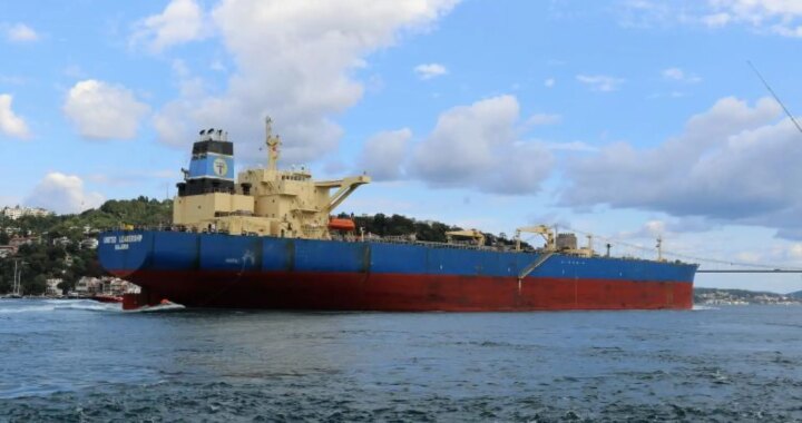 Un petrolero sufre un ataque de un dron cerca de costas turcas en el mar Negro
