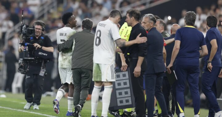 La intrahistoria del lío del derbi: un "te pitan ahora penalti" de Vinícius que encendió a Simeone, el "Florentino te va a echar"...