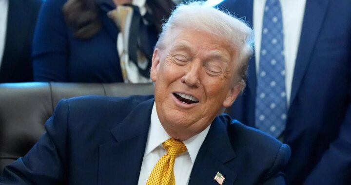 Donald Trump habla por teléfono con Delcy Rodríguez un día antes de reunirse con María Corina Machado: "Es una persona fantástica"