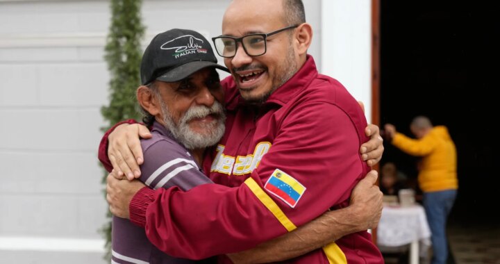 Venezuela libera a 19 periodistas presos en menos de 24 horas