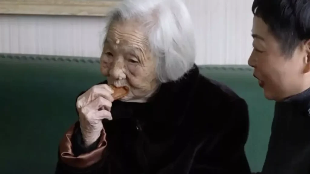 Los secretos de la longevidad de Jiang Yueqin a sus 101 años: "Lo más importante es que tiene una mentalidad positiva"