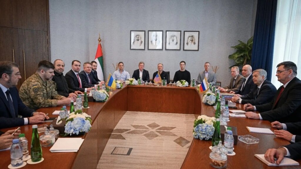 EE UU confirma una nueva reunión "a tres" con Ucrania y Rusia la semana próxima en Abu Dabi