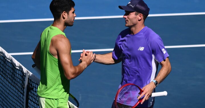 La reflexión de Tommy Paul sobre jugar contra Carlos Alcaraz: "Te hace sentir que no tienes tiempo, te apura, te quita el aire"