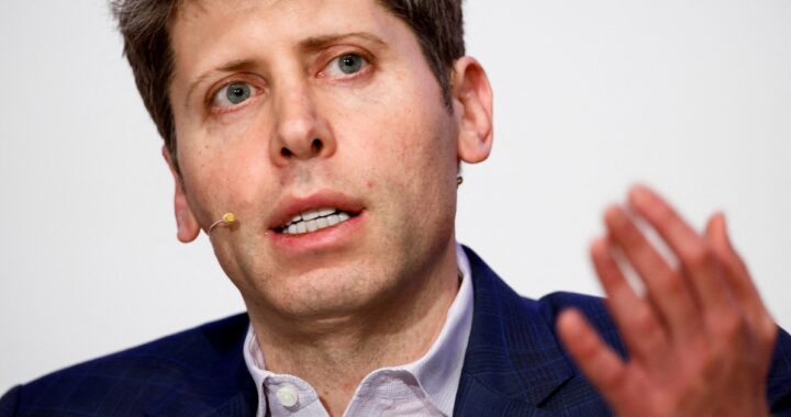 Estas son las habilidades que Sam Altman recomienda para dominar en la era de la IAEl director ejecutivo de OpenAI señala que la capacidad de tener iniciativa y ser bueno generando ideas es altamente valorada en estos momentos