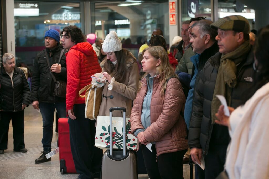 ¿Miedo a coger un tren tras una tragedia mediática? Esto es lo que dicen la psicología y las estadísticas | Sociedad