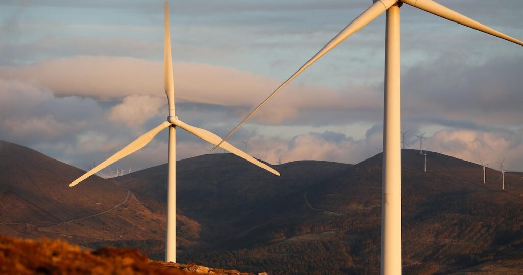 Eficiencia, resiliencia y soberanía: las claves energéticas de 2026, según enerTIC.orgEl sector energético afronta un escenario decisivo ante el avance de la inteligencia artificial y el aumento de la demanda, donde la modernización de infraestructuras, la integración tecnológica y la protección de datos resultan elementos críticos para mantener la competitividad, afirman desde enerTIC.org