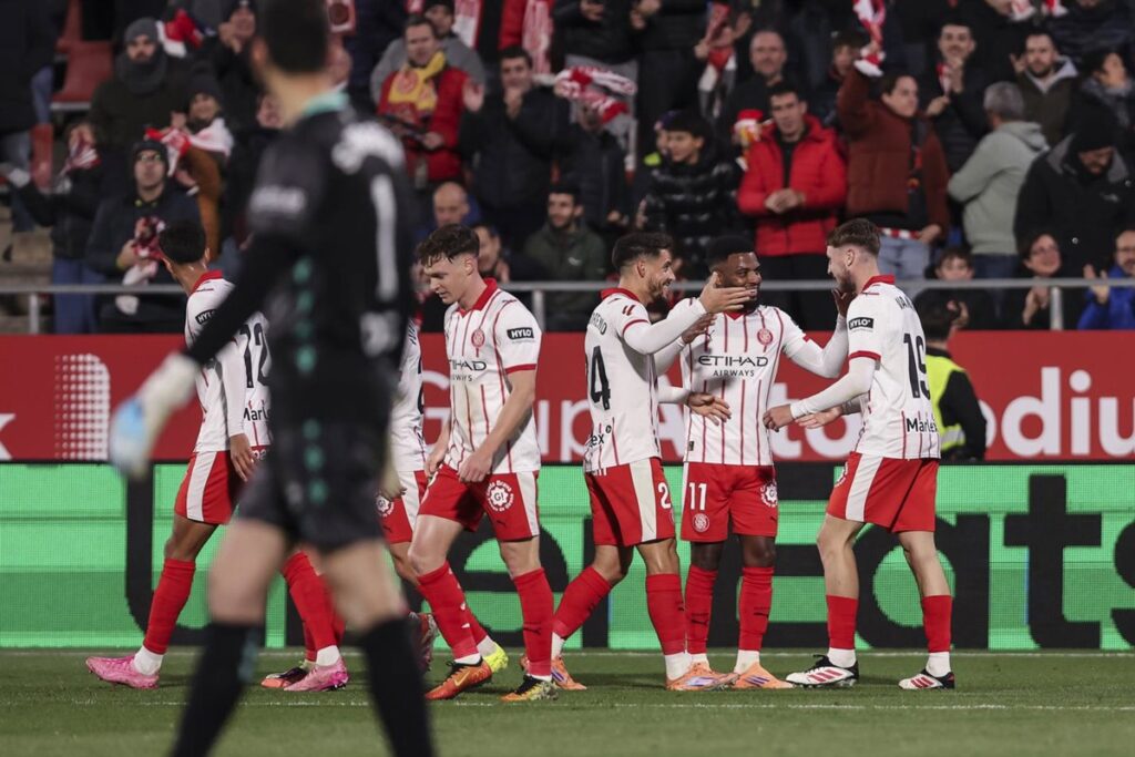 El Villarreal afianza el podio y el Girona escapa del caliente descenso