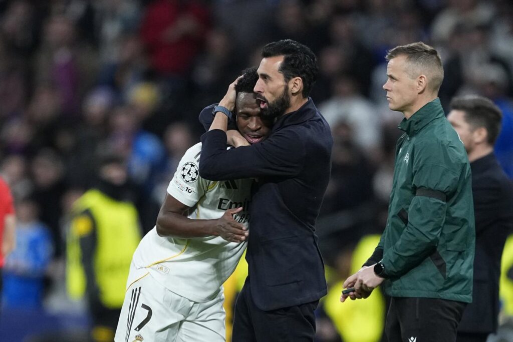 Vinícius lidera al Real Madrid en una goleada balsámica