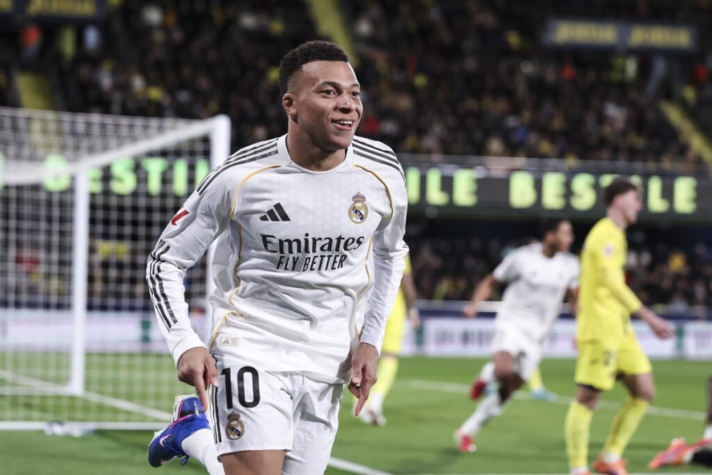 Mbappé deja la firma de Arbeloa en La Cerámica
