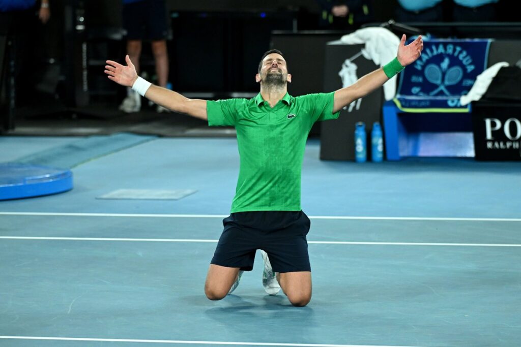 Un sensacional Djokovic apea a Sinner y se cita con Alcaraz por la gloria en Australia