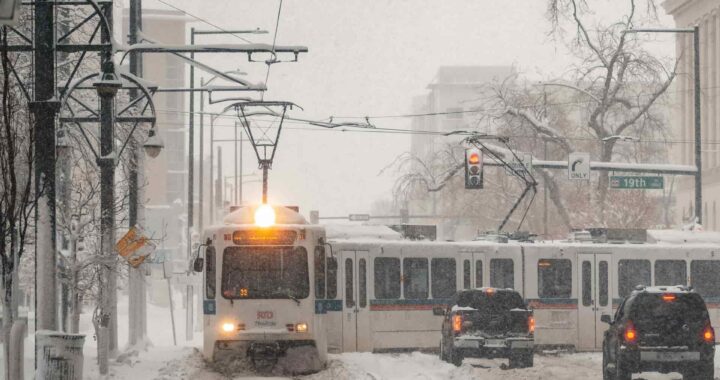 El hashrate de Bitcoin cae y se ralentiza la minería por tormenta invernal en Estados Unidos