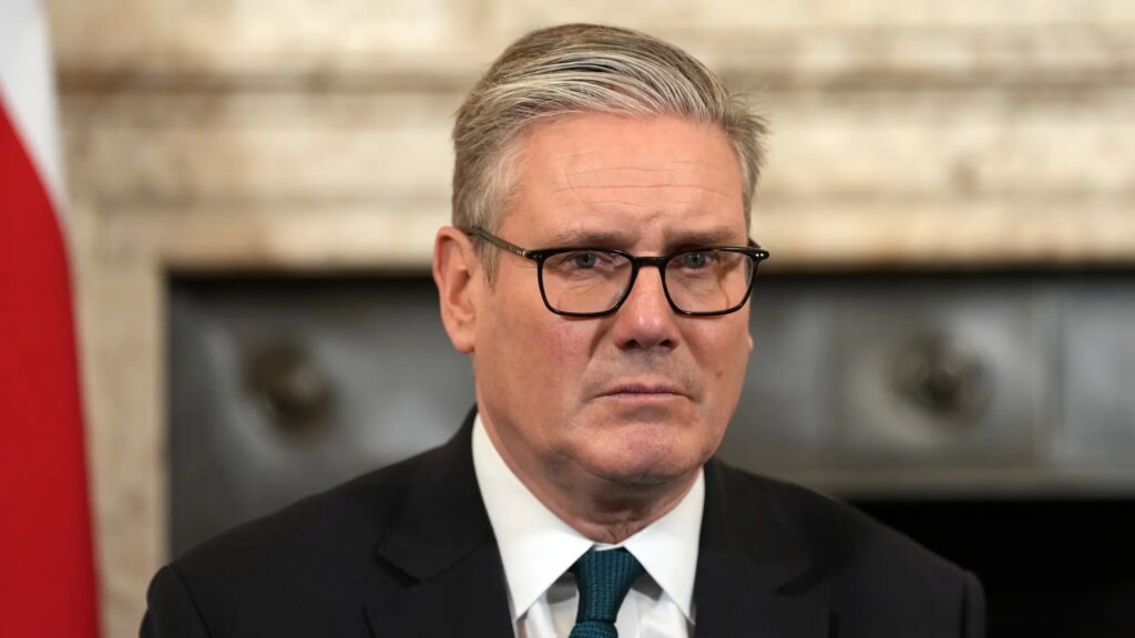 Starmer anuncia que buscará restringir el uso de redes sociales en menores de edad