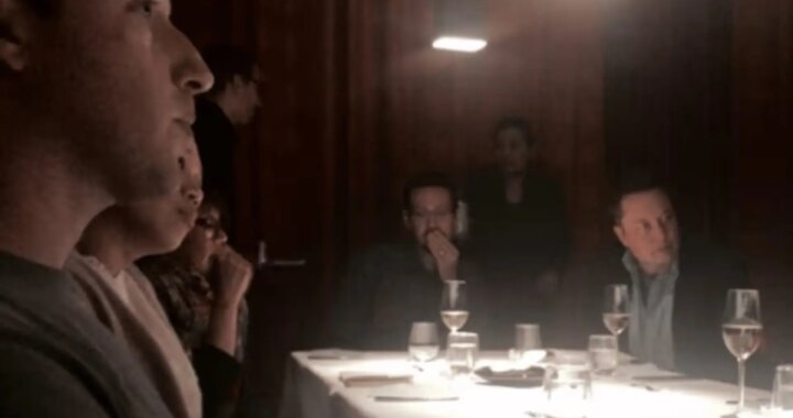 Difunden una nueva foto que muestra a Mark Zuckerberg y Elon Musk cenando con Jeffrey Epstein