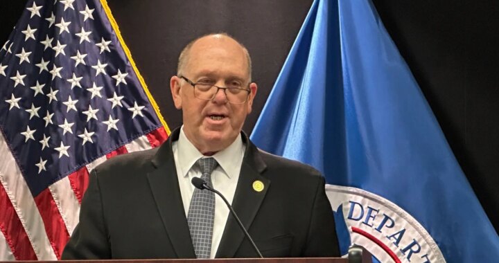 El 'zar de la frontera' de Trump anuncia la retirada de las brigadas migratorias del ICE en Minnesota