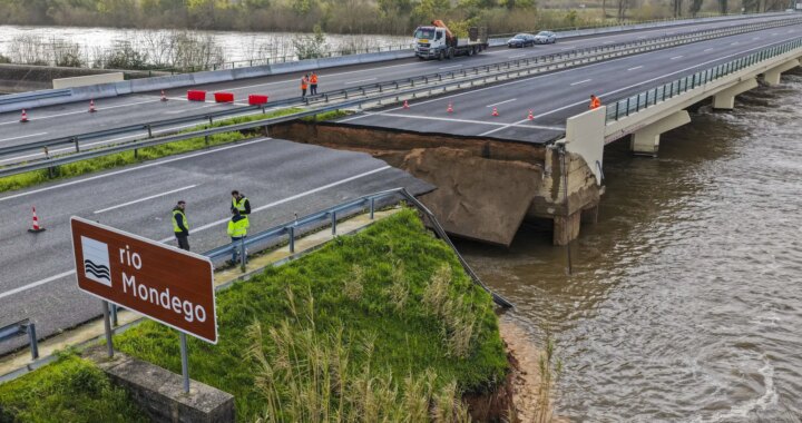 Colapsa la principal carretera de Portugal tras la ruptura de un dique y el desbordamiento de un río