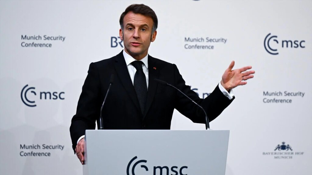 Macron llama a la calma tras la muerte de un joven ultranacionalista en un altercado en Lyon