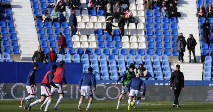 Indignación en el Rayo por jugar en Butarque: "Nos sentimos muy perjudicados, el estadio de Vallecas está para jugar"