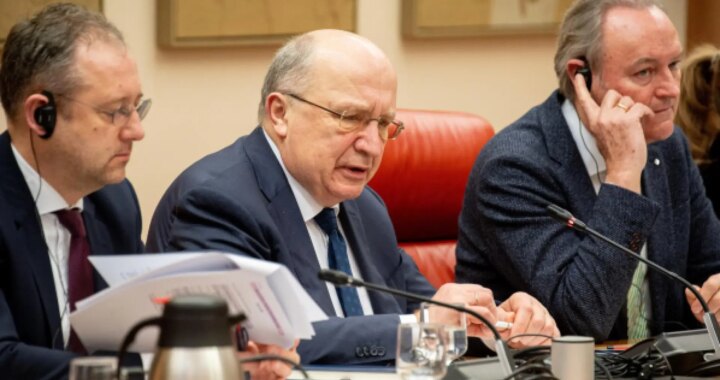 El comisario europeo de Defensa pide en el Congreso que se eleve el gasto militar al 3,5% contra la opinión de Sánchez