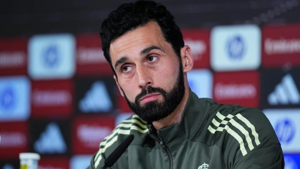 Álvaro Arbeloa, contundente sobre los insultos racistas a Vinícius: "Es injustificable acusar a la víctima de provocador"