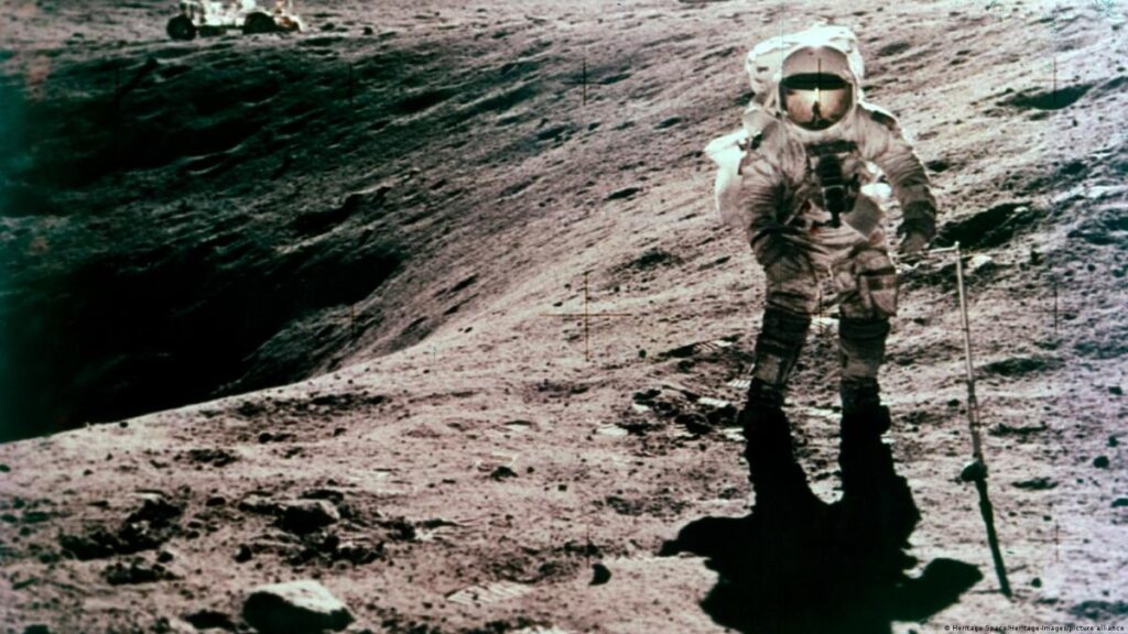 Científicos descubren que misiones Apolo trajeron rocas lunares fuera de lo común