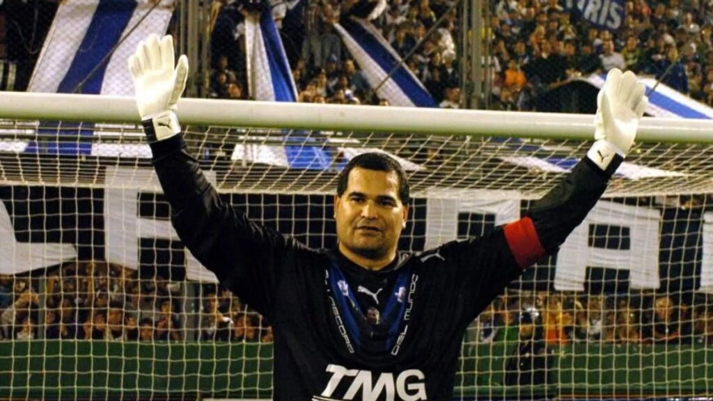 El ataque racista y homófobo de Chilavert a Vinícius y Mbappé: "Habla de valores y vive con un travesti"