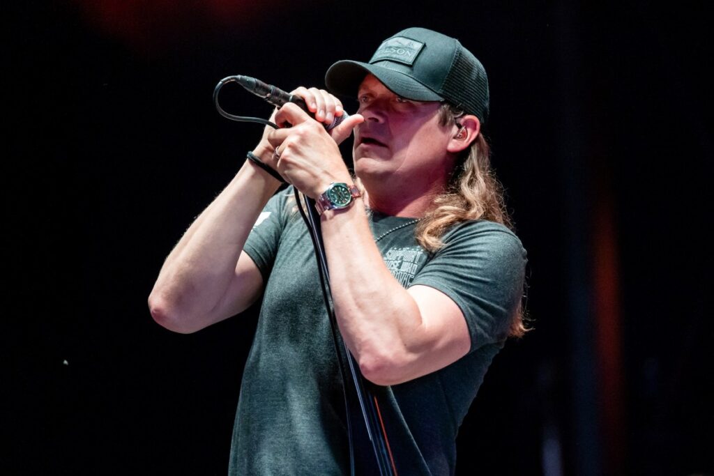 Adiós a una voz del rock: Fallece Brad Arnold, líder de 3 Doors Down, a los 47 años