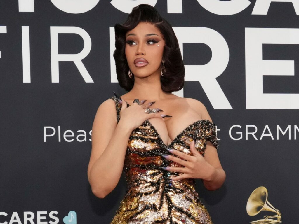 La rapera Cardi B responde al Departamento de Seguridad Nacional tras burlas sobre su pasado