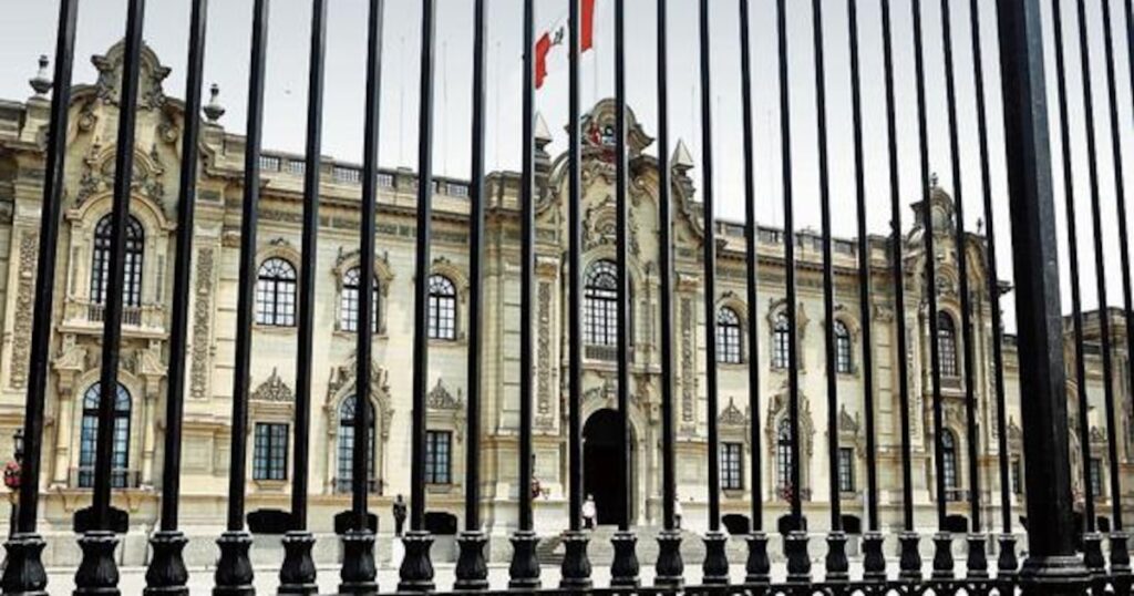 PCM lanza su Estrategia Nacional de Gobierno de Datos 2026-2030: cada entidad pública gestionará información como activo estratégicoLa figura del Oficial de Gobierno de Datos (OGD) es obligatoria en cada entidad, asumiendo reportes trimestrales y cumplimiento normativo de protección de datos personales