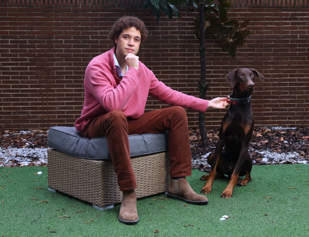 Adrián Chico, psicólogo y sexólogo: “El porno genera expectativas inalcanzables” | Salud y bienestar
