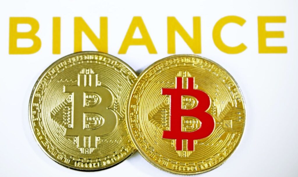 Binance compra Bitcoin por USD $300 millones para fondo SAFU durante reverso de precios