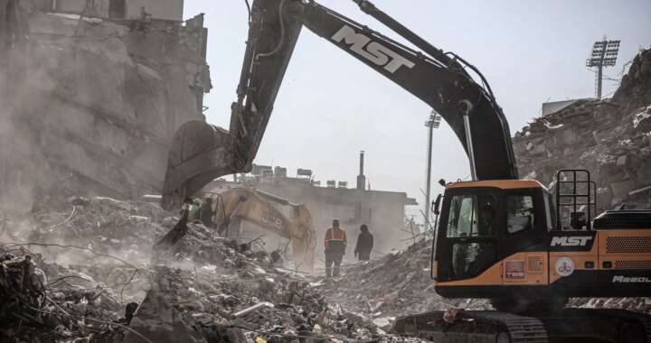 Turquía continúa reconstruyendo casas y calles tres años después del terremoto en el que murieron 53.000 personas