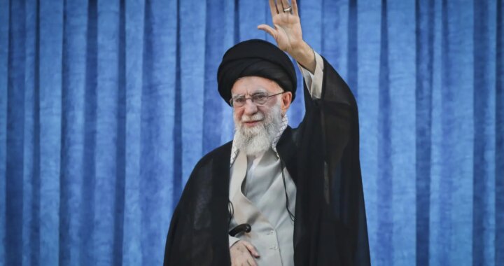 Irán anuncia que mantendrá negociaciones nucleares con Estados Unidos el viernes en Omán