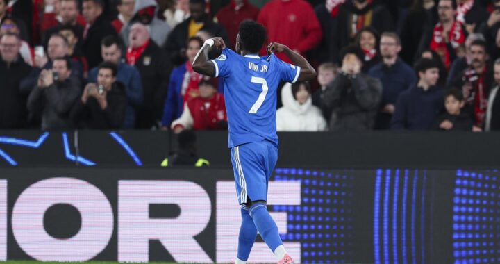 Vinícius da ventaja al Real Madrid en Lisboa entre la tensión