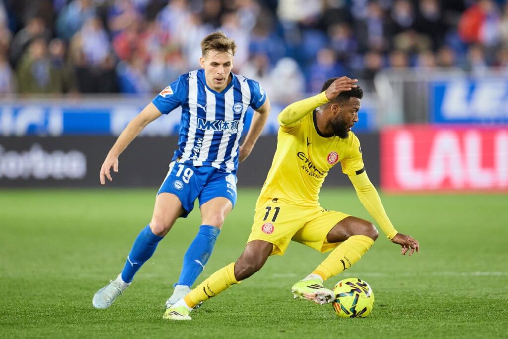 Lucas Boyé salva un punto para el Alavés ante el Girona