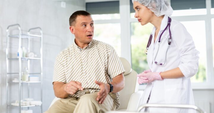 Cómo prepararte para una cita médica si hablas poco inglés
