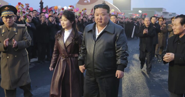 Kim Jong Un escoge a su hija de trece años, Kim Ju Ae, como heredera al frente de Corea del Norte, según Seúl