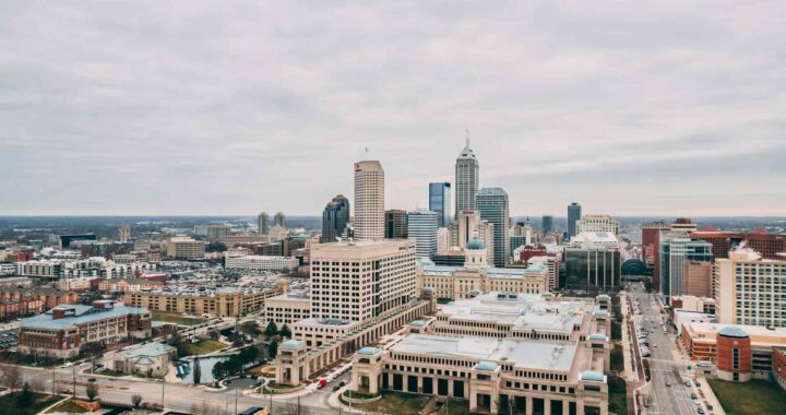 Indiana abre la puerta a Bitcoin y criptomonedas en fondos públicos de pensión y ahorros
