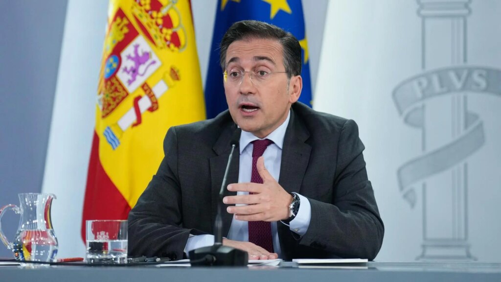 España y Reino Unido aconsejan a sus ciudadanos en México no salir a la calle y "extremar la precaución"