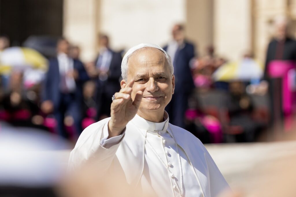 El Vaticano se moderniza con IA: traducciones en tiempo real para que todos entiendan al Papa