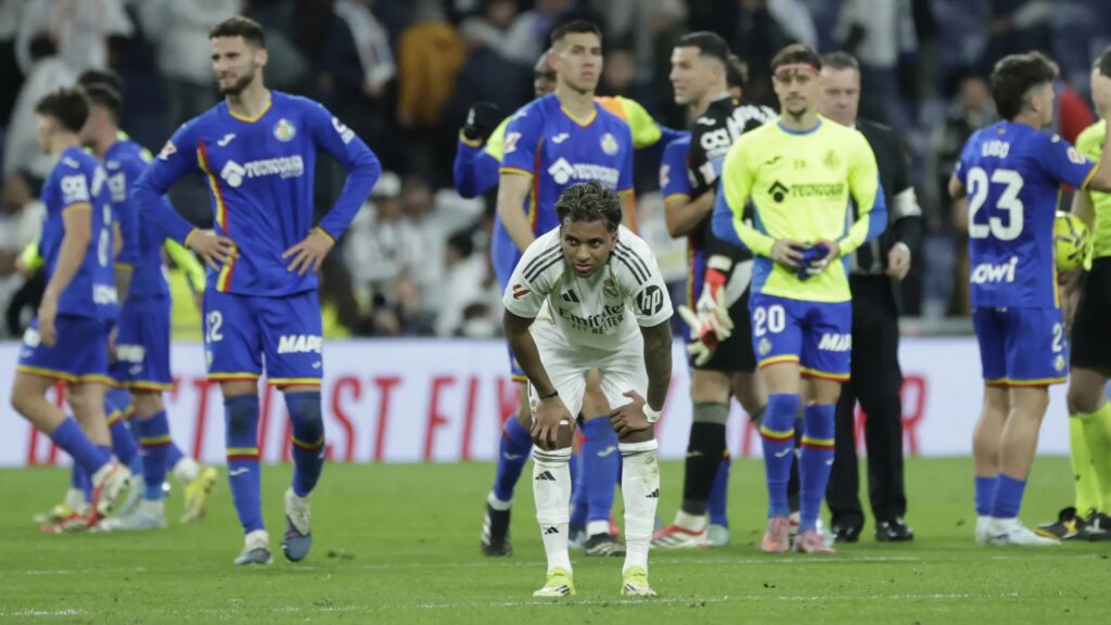 El calvario de Rodrygo no cesa y va a ser un problema para el Real Madrid en verano: de estar marginado a una grave lesión