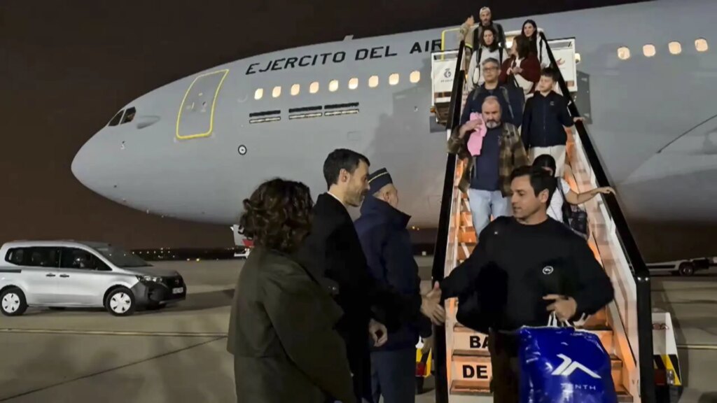 Guerra en Irán, en directo | Aterriza en Omán un tercer avión del Ejército del Aire para evacuar a españoles