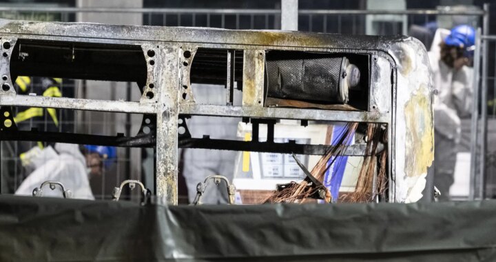 Al menos seis muertos y cuatro heridos al incendiarse un autobús en Suiza