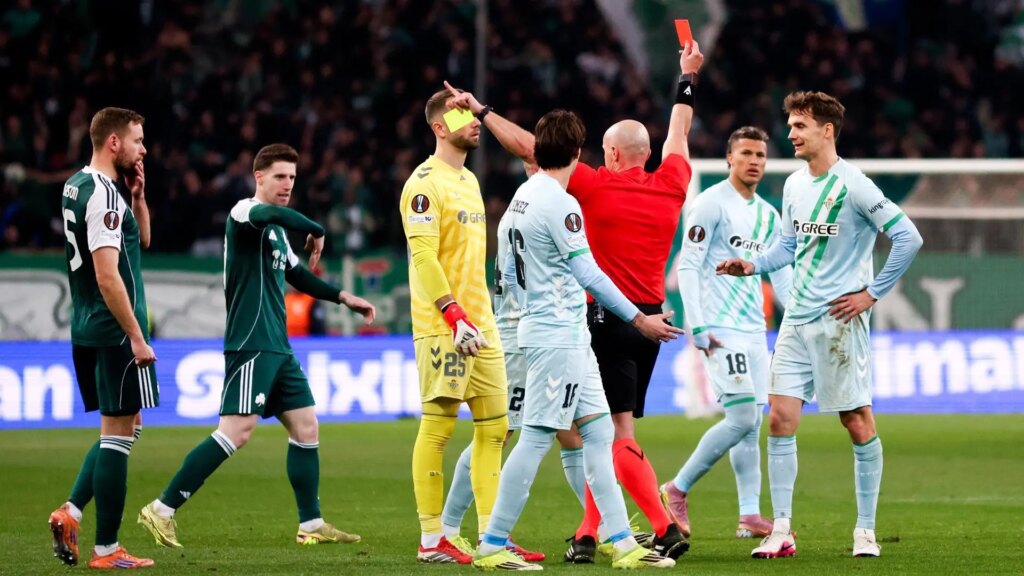 Un polémico penalti complica al Betis y Endrick evita la victoria del Celta en la ida de octavos de la Europa League