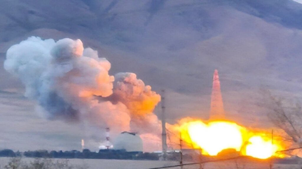 Guerra en Irán, en directo | EEUU e Israel bombardean dos complejos nucleares de Irán y grandes siderúrgicas