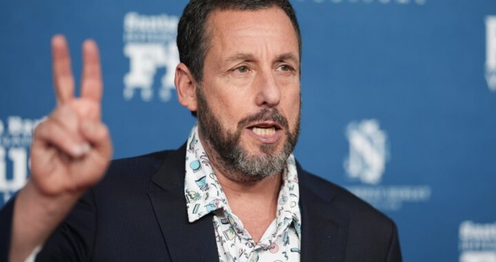 Adam Sandler es el actor mejor pagado de Hollywood en 2025, según Forbes
