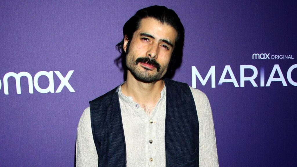 Sobrino de Demián Bichir reaparece ante las cámaras tras su caída de un tercer piso