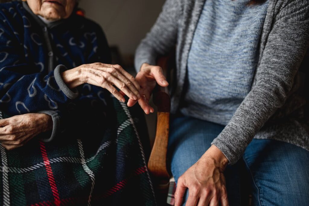 ¿Qué es el envejecimiento? ¿Es una enfermedad? ¿Cuándo empieza? Un centenar de expertos no se pone de acuerdo | Salud y bienestar
